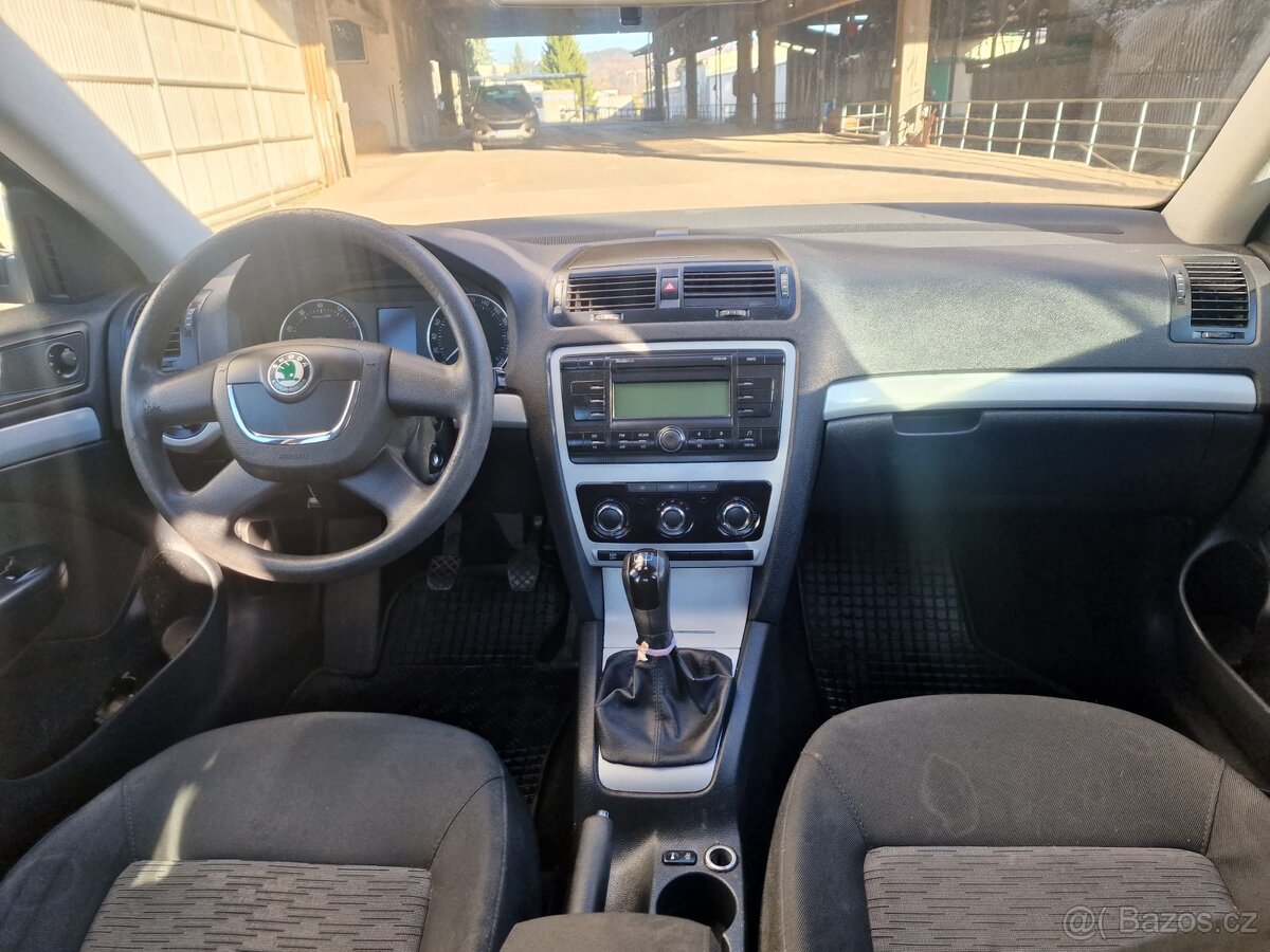 Nabízím Škoda Octavia 2 1,6mpi 75kw facelift 2009 - 8