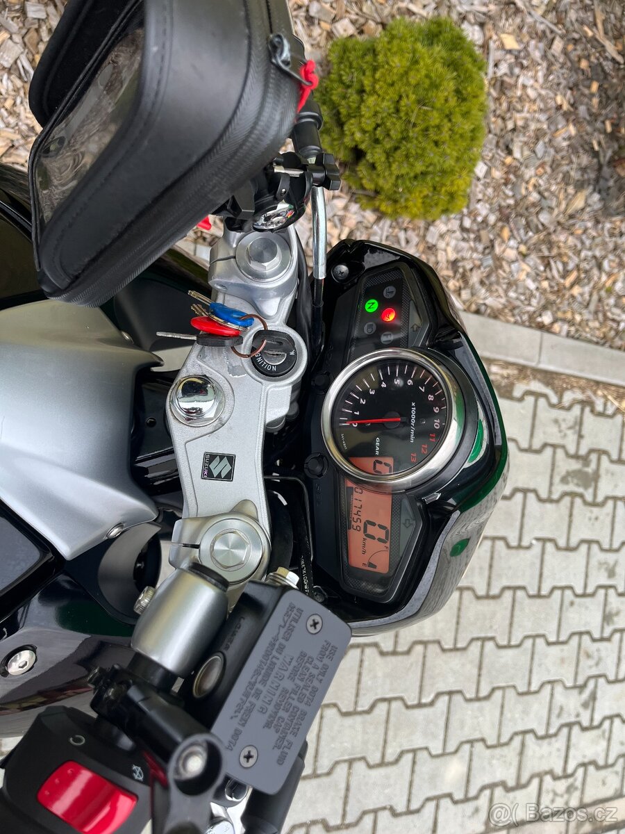 Suzuki GW 250 INAZUMA - 8