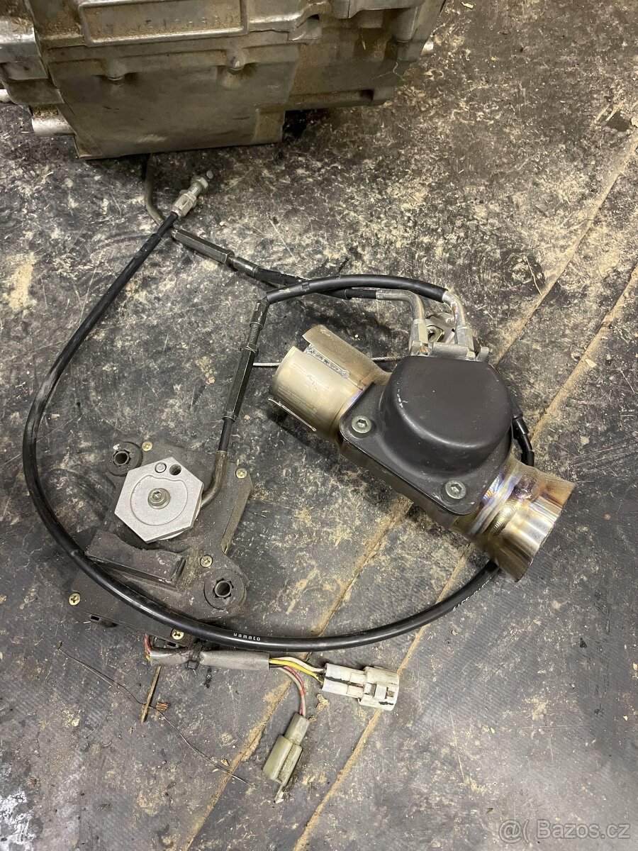 Suzuki GSX-R 1000 K4 díly motoru - 8