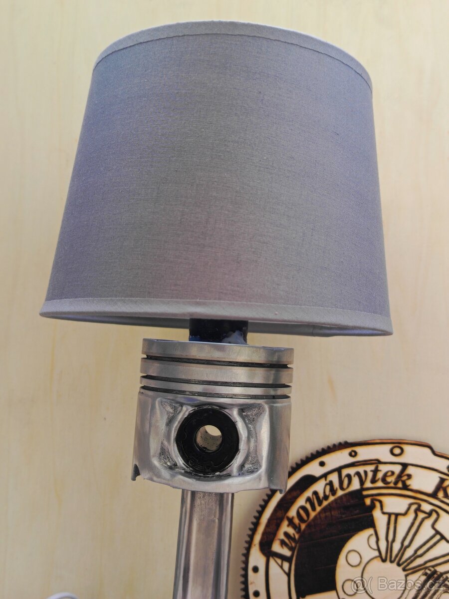 Lampa motorový píst s hodinami - Autonábytek Kovář - 8
