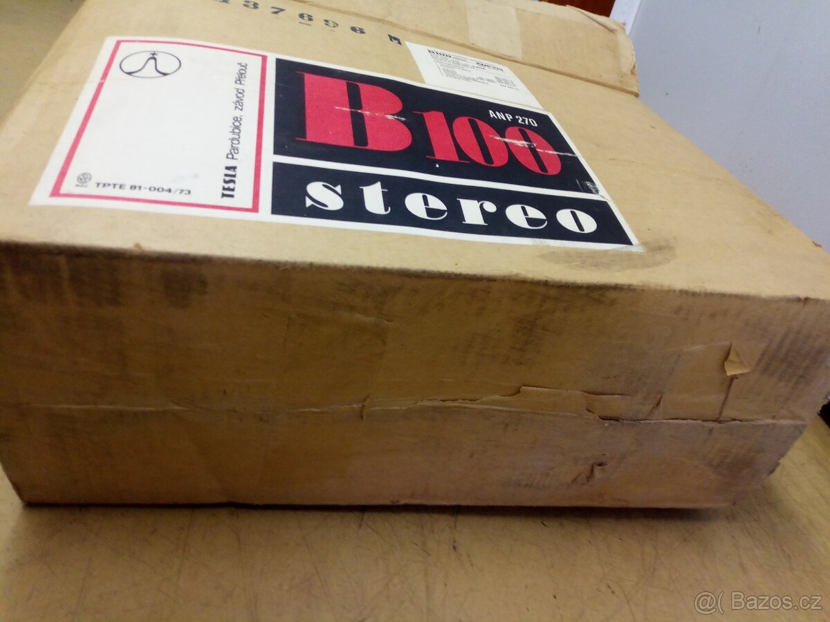 Krabice k magnetofonu B100 - 8