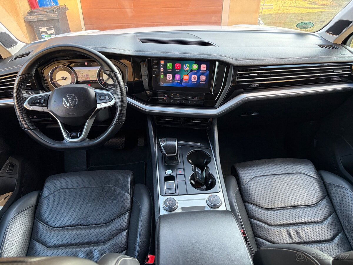 VW Touareg 3.0TDI V6 210kw ČR Elegance - 8