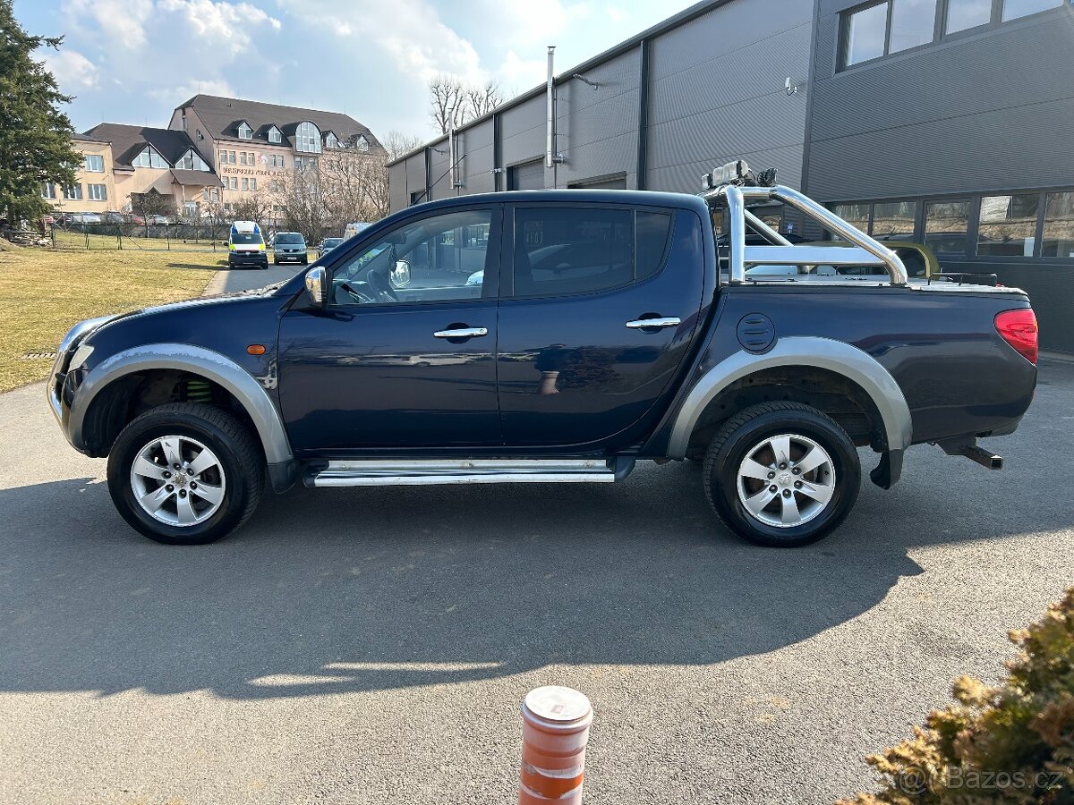 Mitsubishi L200 2.5 DI-D Double Cabine - 8