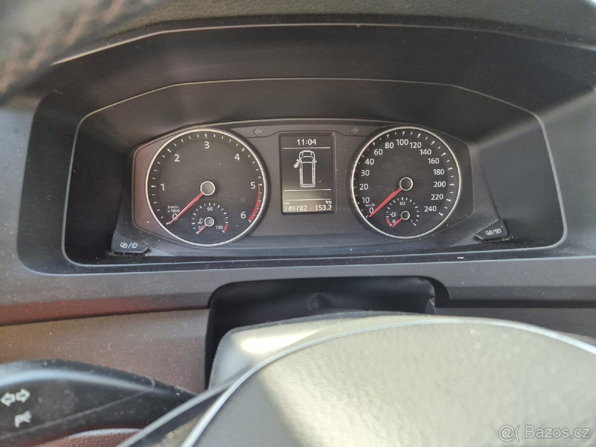 VW Multivan Trendline T6 - 8