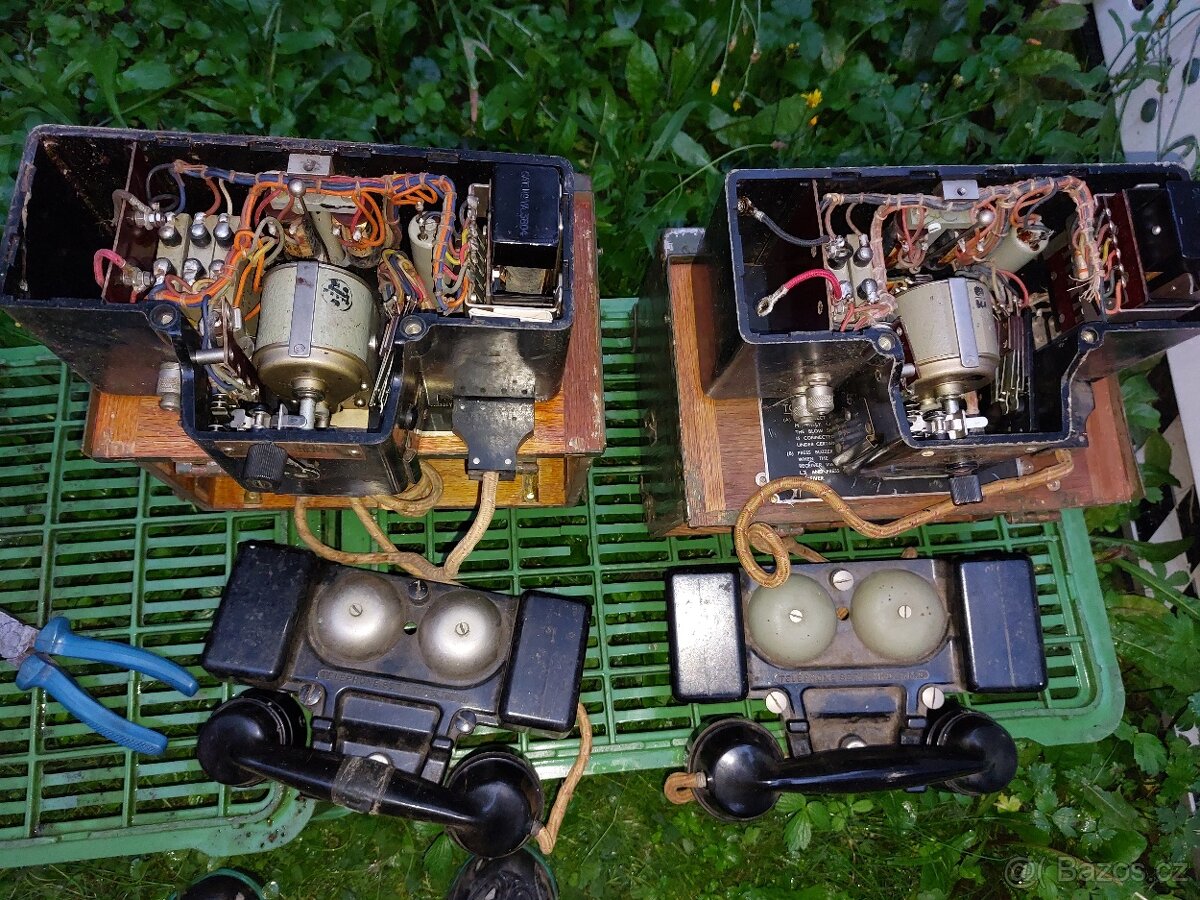 Válečné britské polní telefony + měnič. - 8