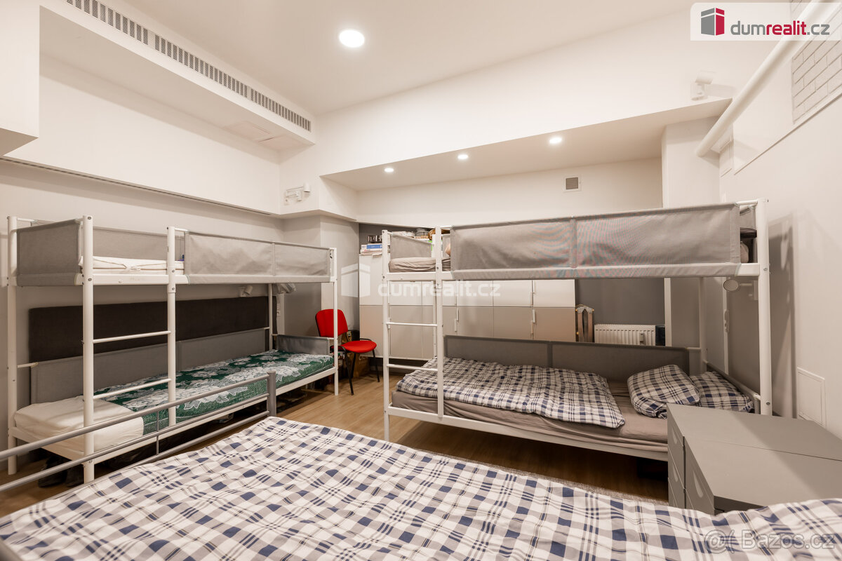 Prodej bytu 2+kk, 54 m2 Praha 5 - Košíře, ul. Zahradníčkov - 8