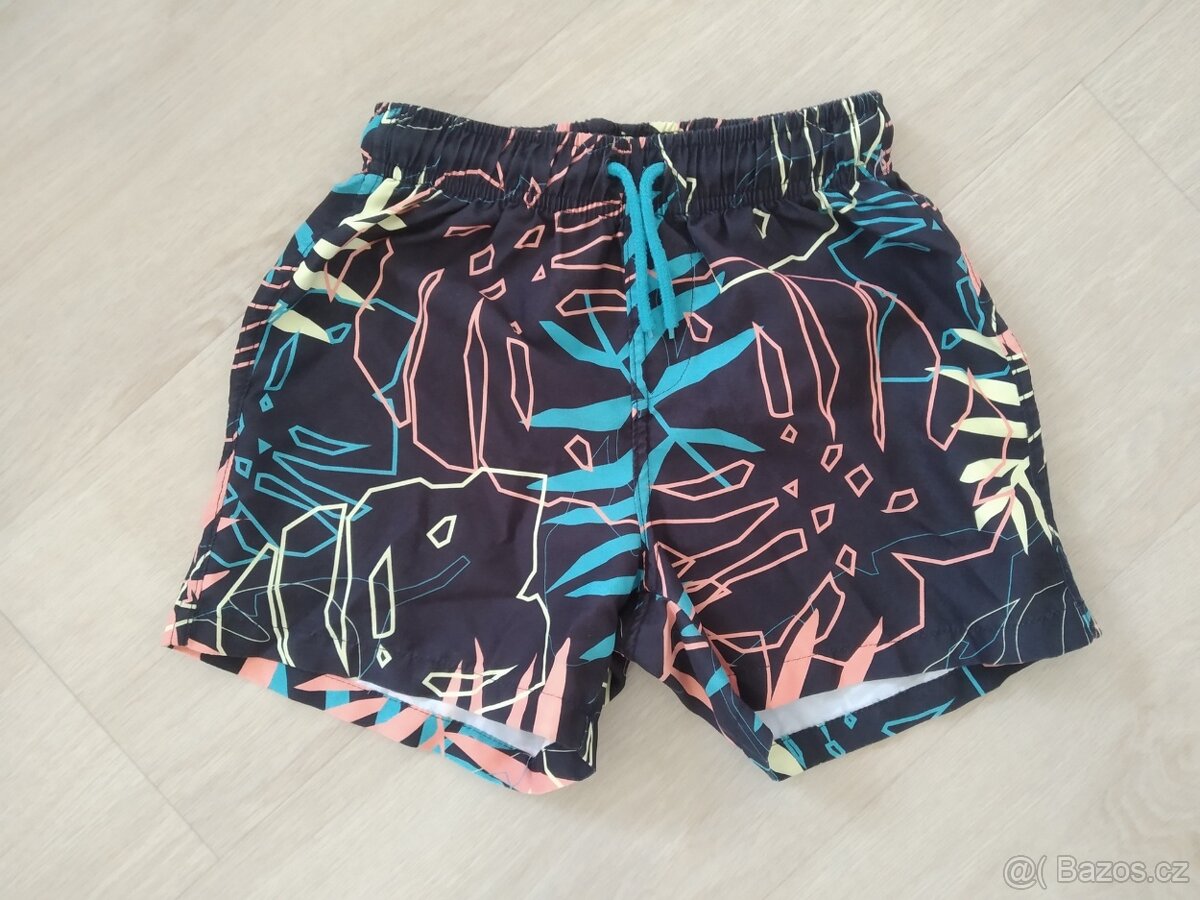 Chlapecké kraťasy vel. 128/134 - 8