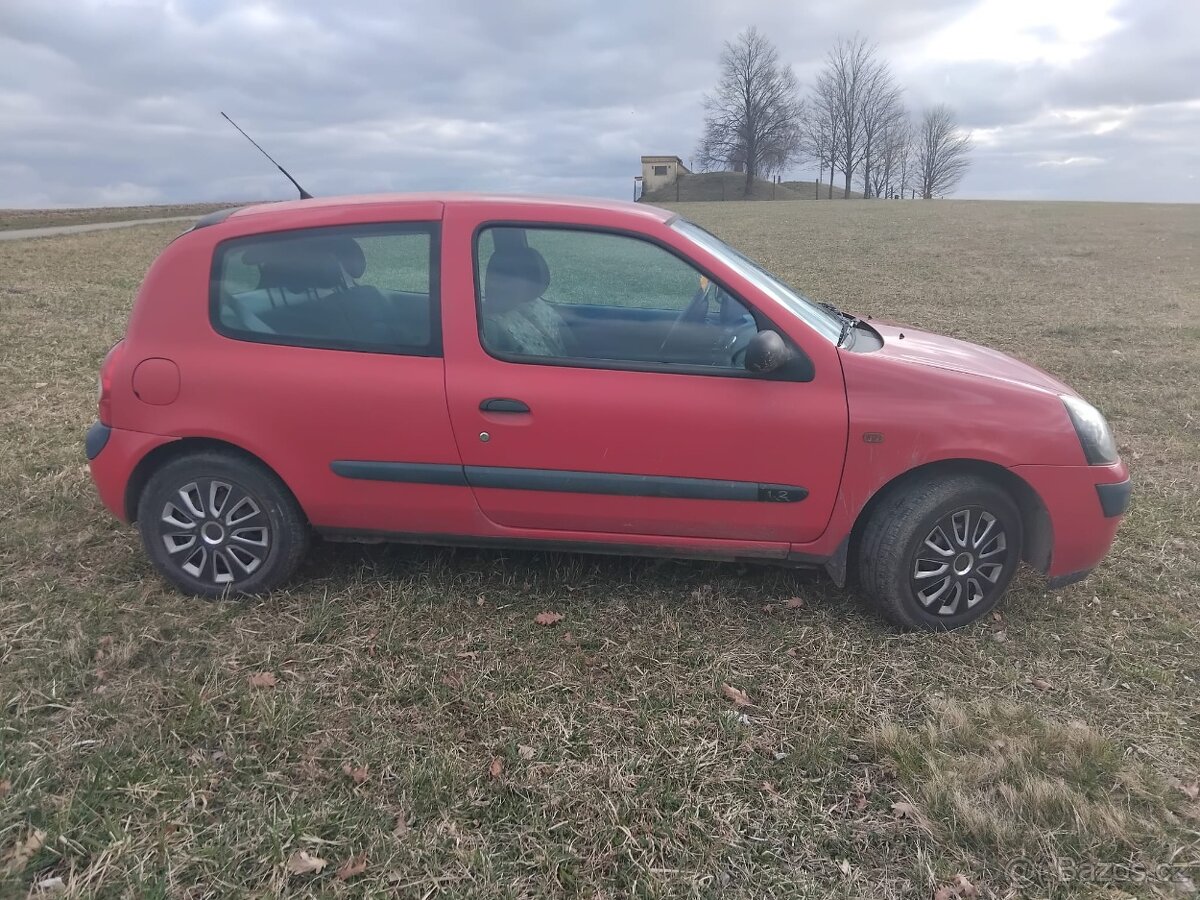 Renault Clio 1.2 16V - 8