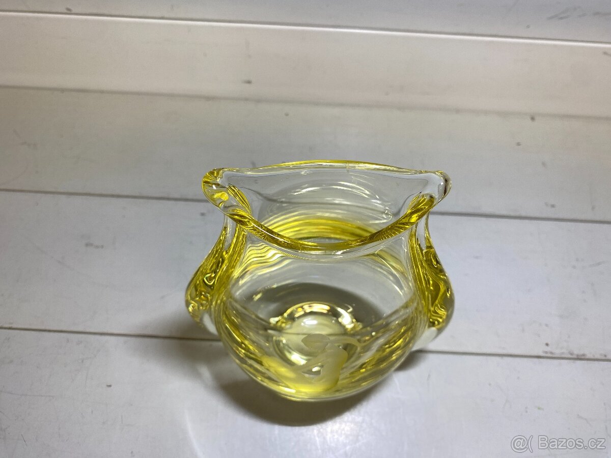 váza hutní sklo s rytinou Miloslav Klinger ŽBS - 8