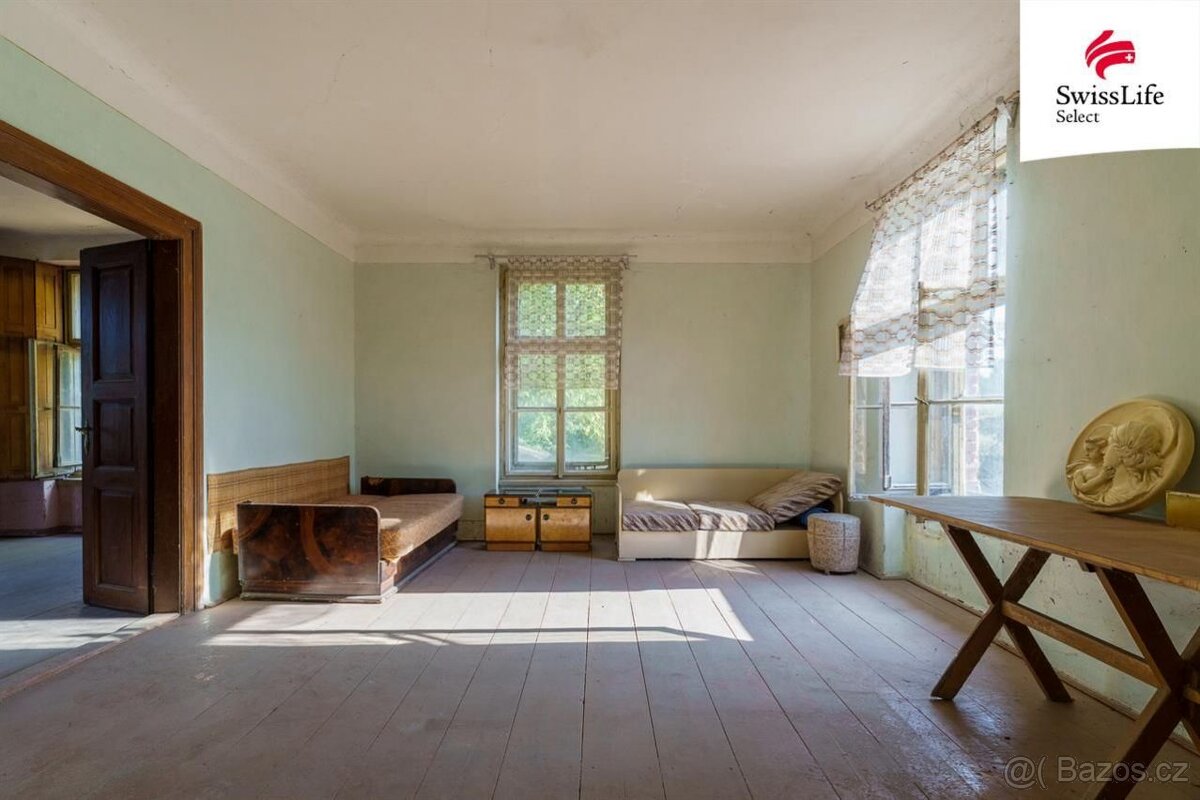 Prodej rodinného domu 620 m2, Klobuky - 8