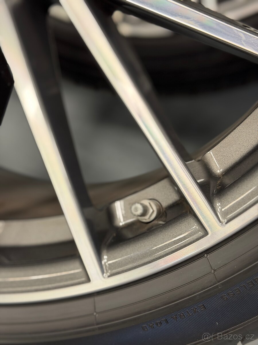 Porsche R22 Original na Cayenne Turbo s pneumatikami PirellI - 8