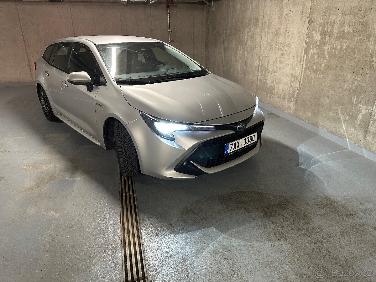 Toyota Corolla k zapůjčení - 8