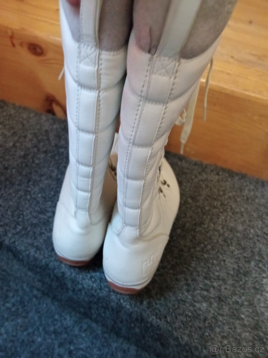 Kozačky Helly Hansen VEL.39 - 8