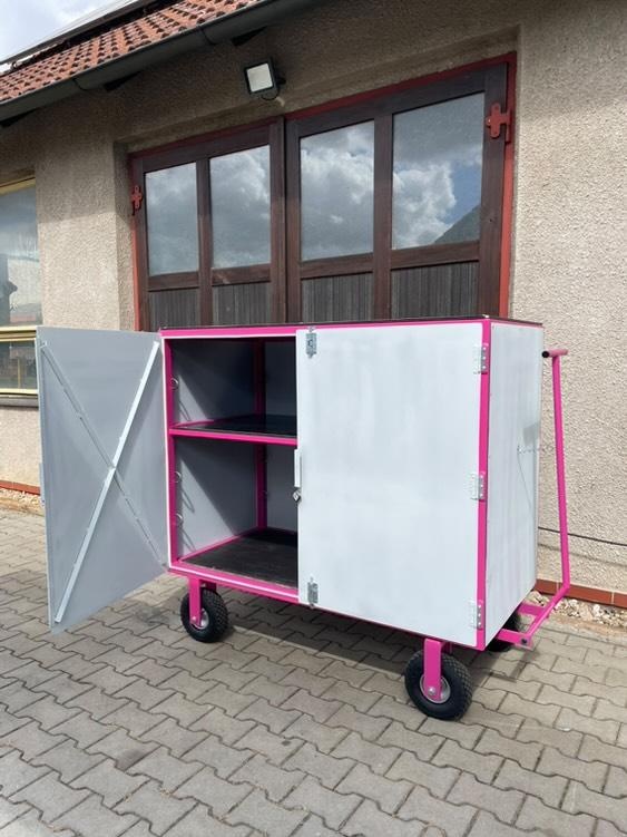 Prodám transportní vozík s točnou
- 8