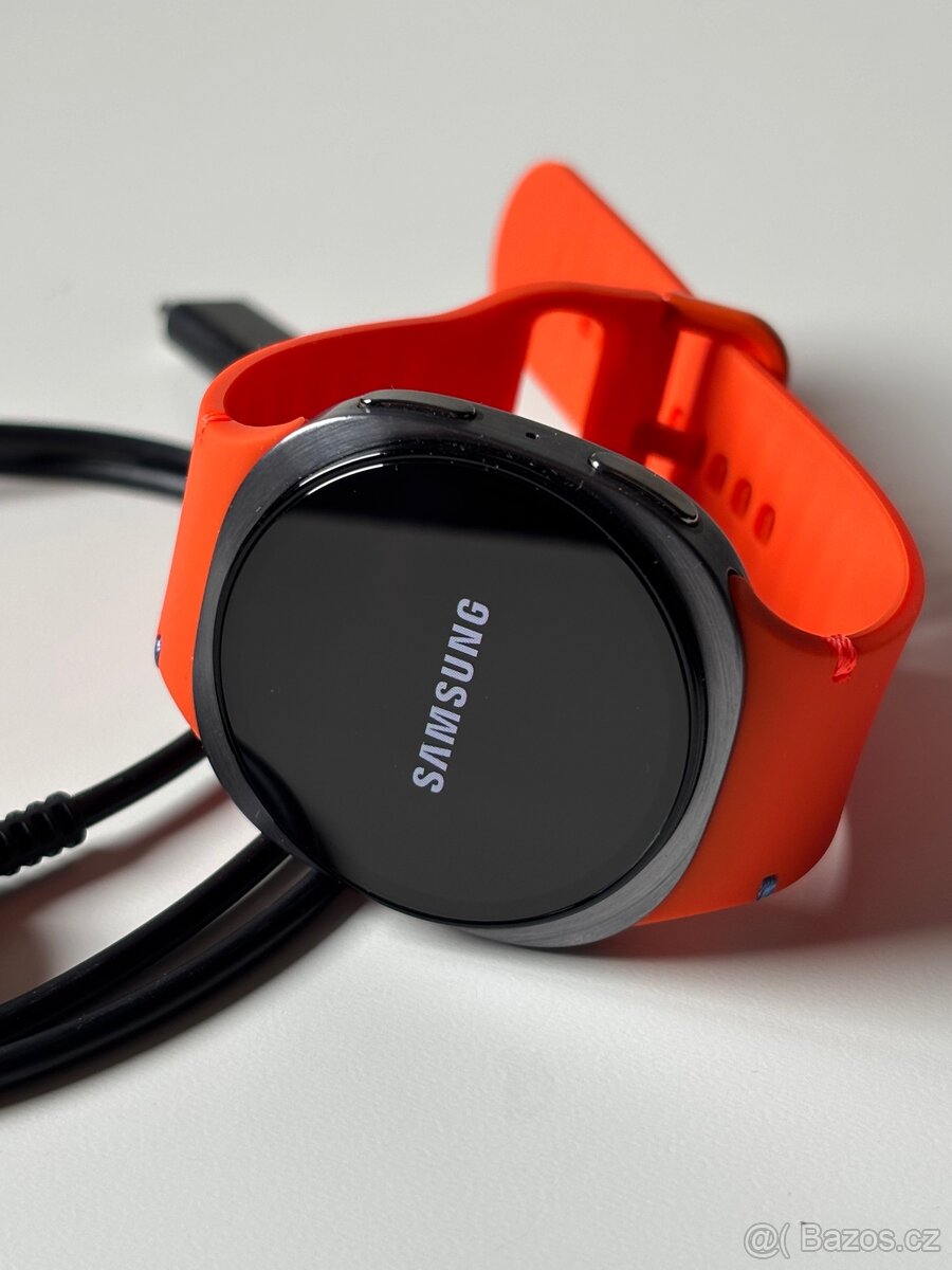 Samsung Galaxy Watch 8 40mm, Orange & Silver - 8