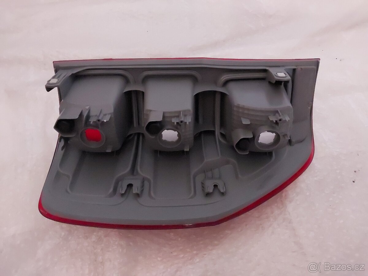 Ford Ranger: Světla 2011+ - 8