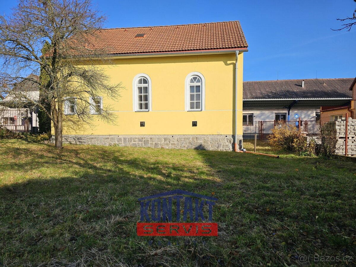 Historická budova s potenciálem přeměny na moderní rodinný d - 8