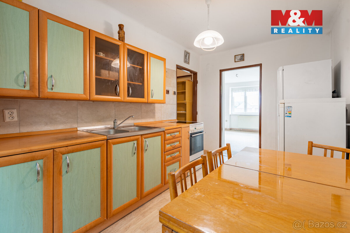 Prodej bytu 2+1, 69 m², Trhové Sviny, ul. Sídliště - 8