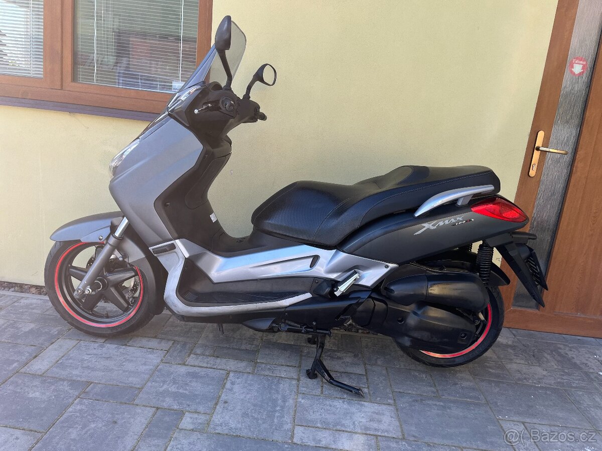 Yamaha X-MAX 125 - 8