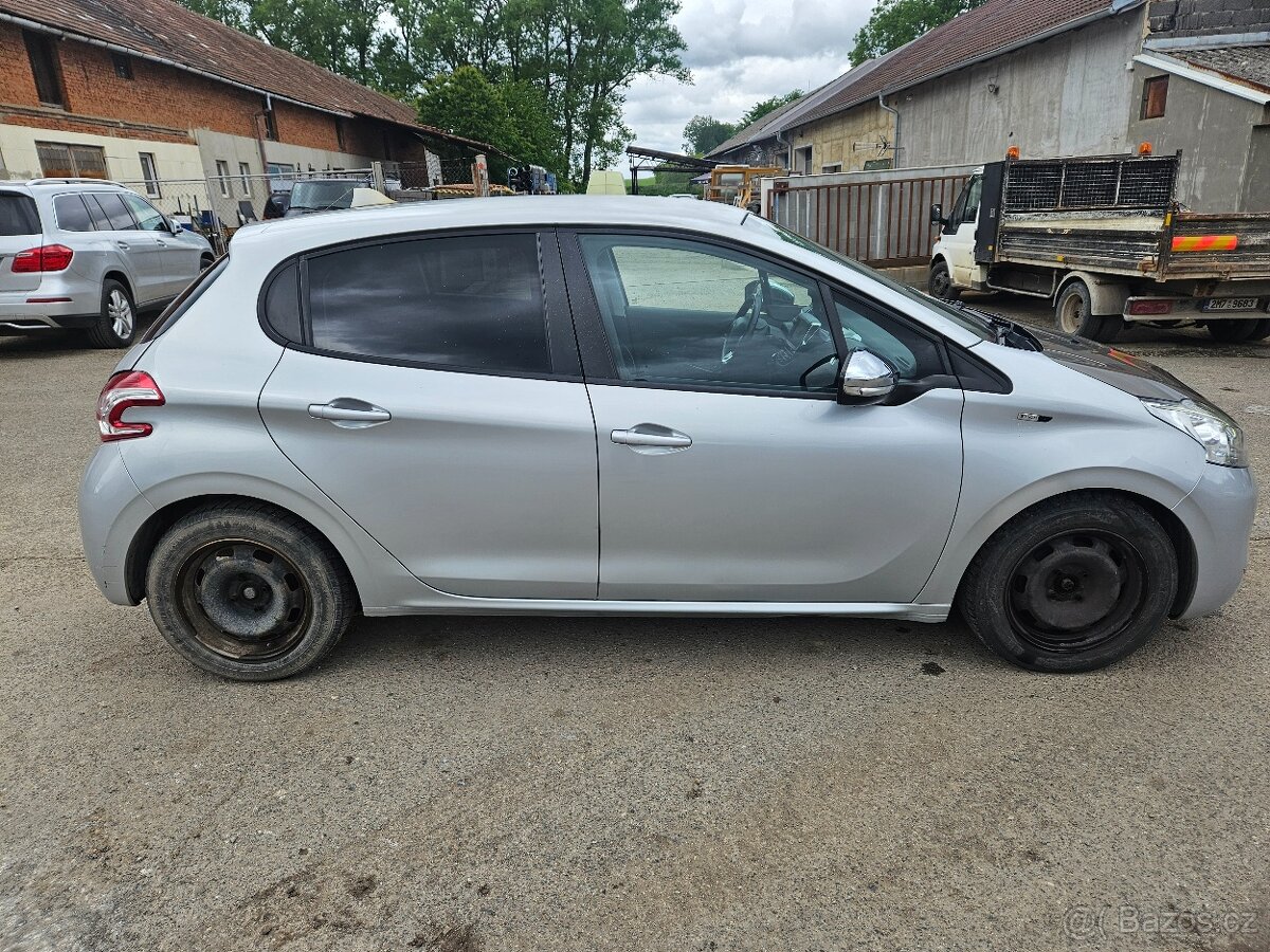 Peugeot 208 1.4 HDI 50kw 2014 - 8