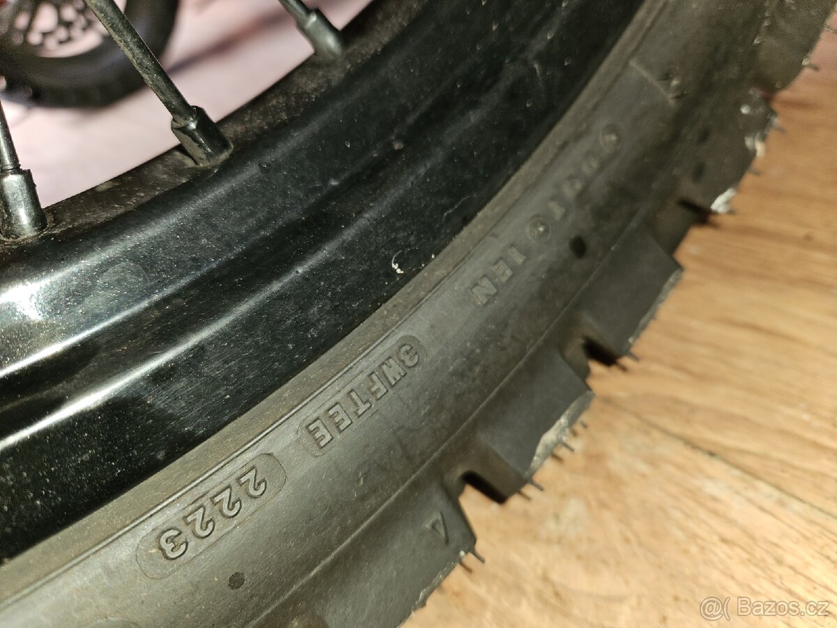 Pneu Bridgestone TW 302 - 8