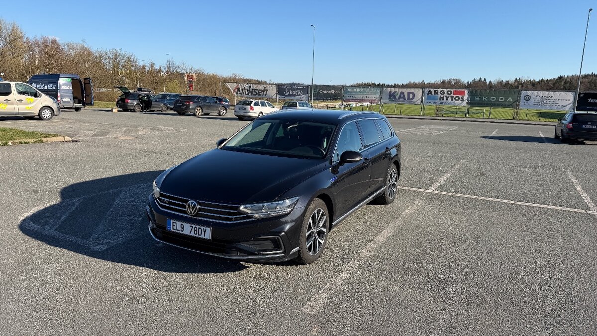 Prodám VW Passat b8,5 variant GTE hybrid - 8