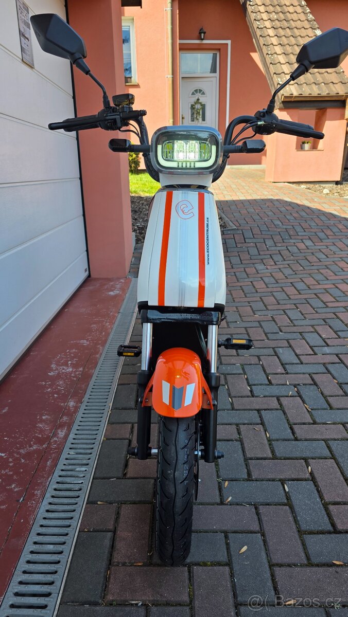 Elektroskútr RACCEWAY® E-BABETA® II - 8