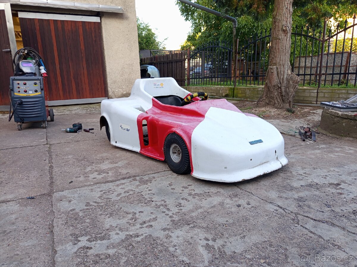 Dobová závodní motokára informace - 8