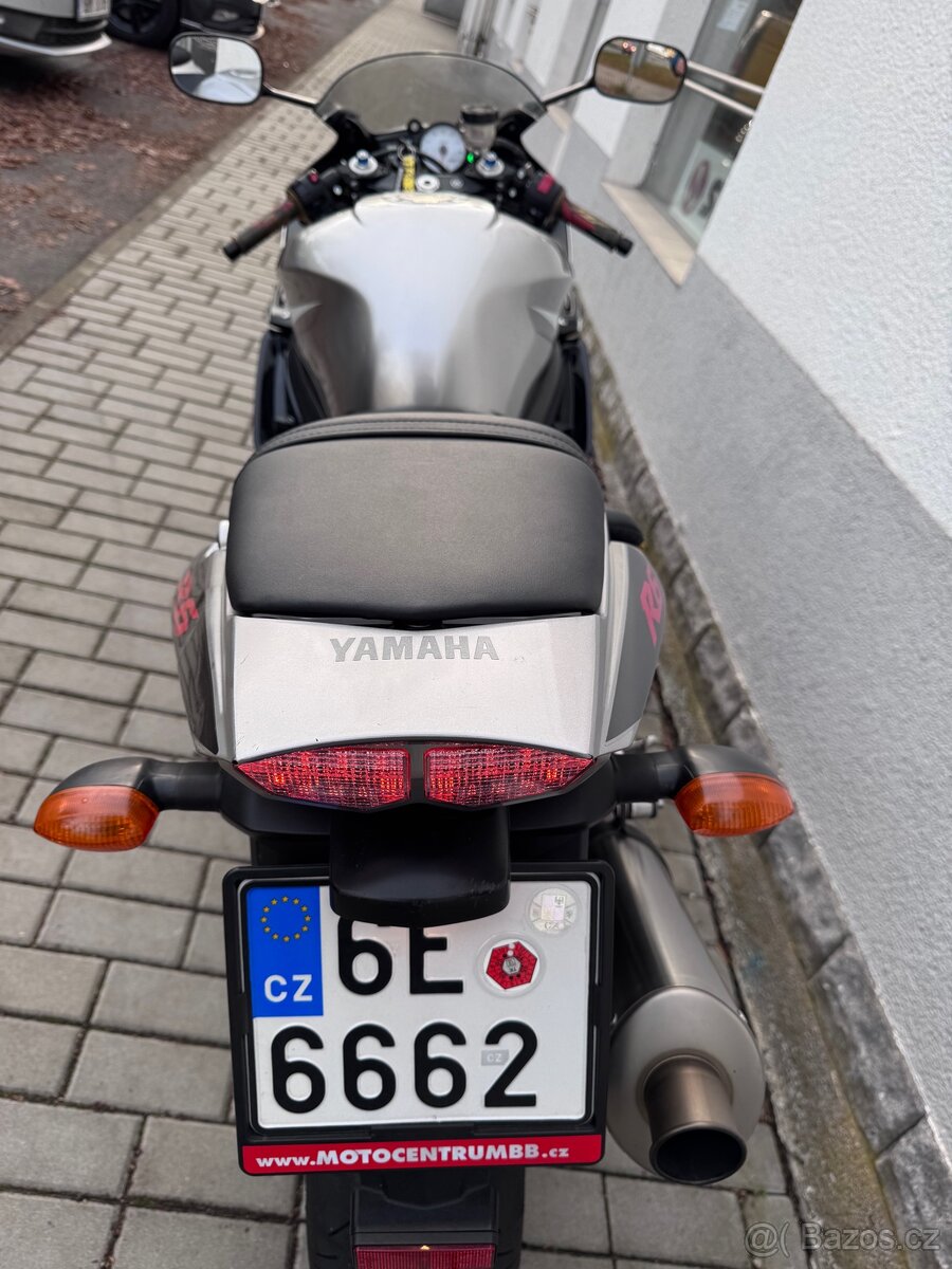 Yamaha YZF R6 - 8