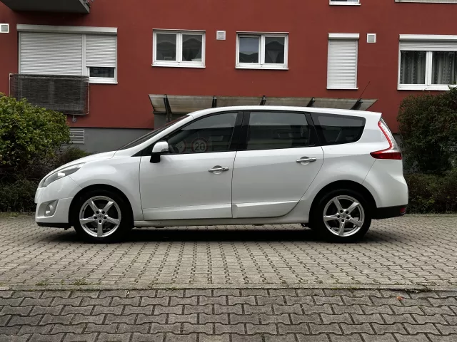 Renault Grand Scénic III 1.9 dCi 96kW Navi ALU kola BOSE - 8