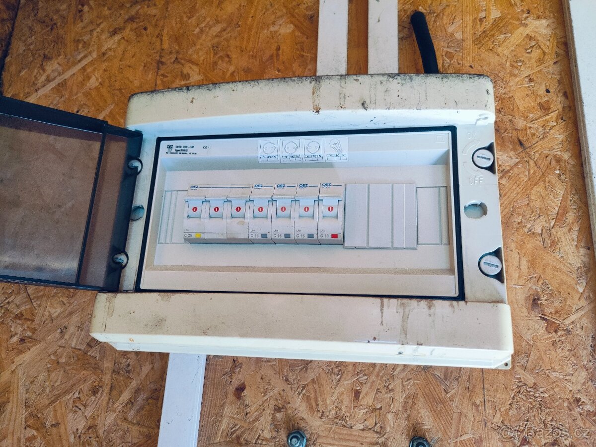 4 ks stavebních buňek - 8