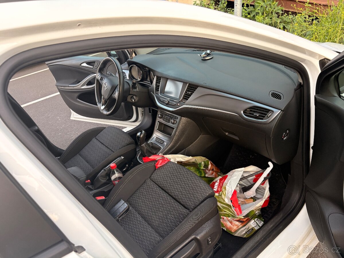 Opel Astra K 2019 1.6 cdti - 8
