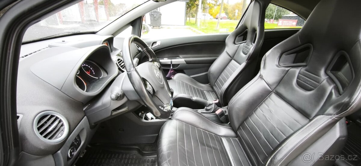 Opel Corsa D OPC 1.6 16V Turbo facelift - 8