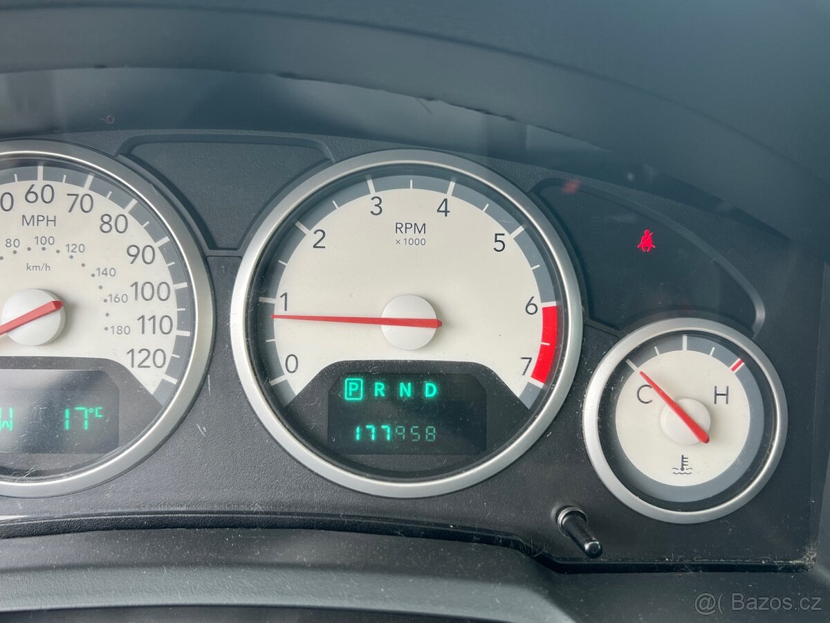 Dodge Grand Caravan SXT - 8