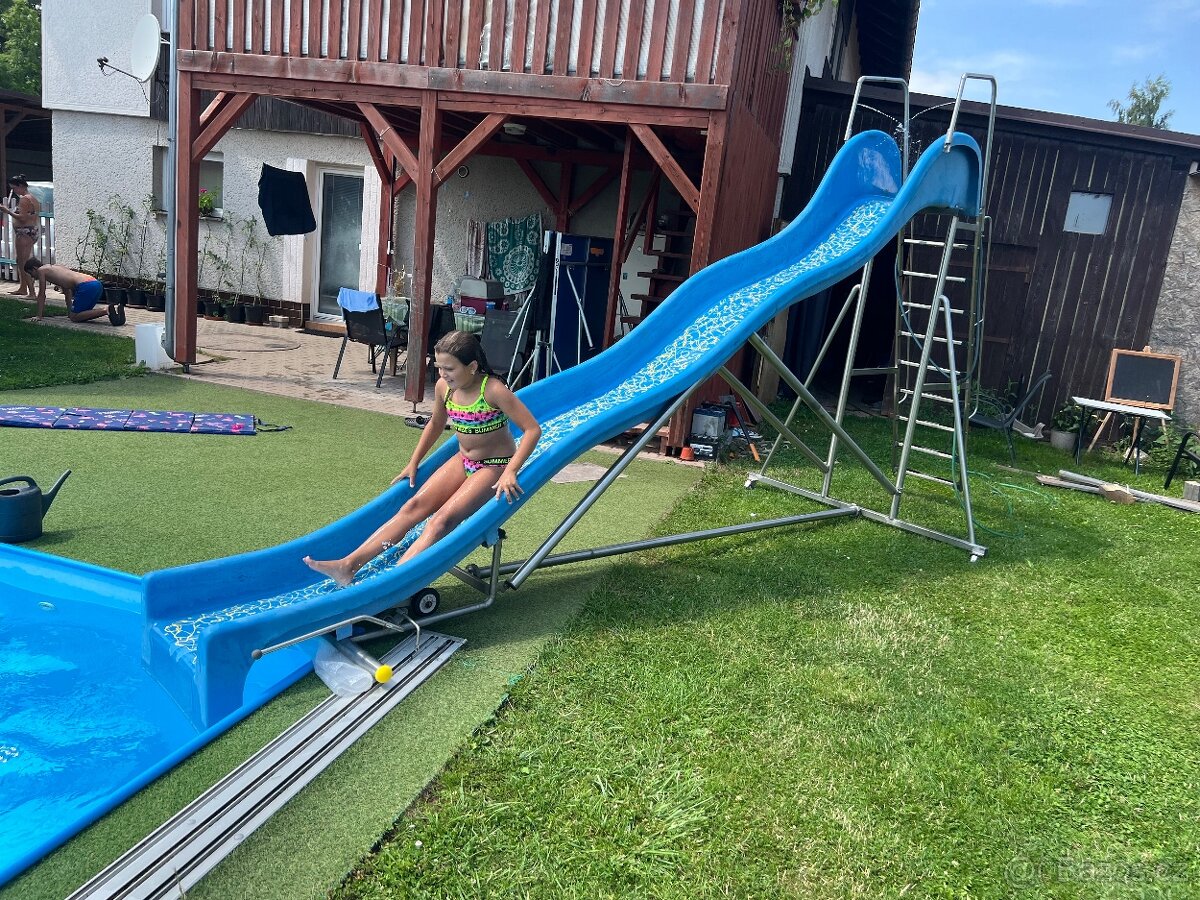 Skluzavka do bazénu - 8