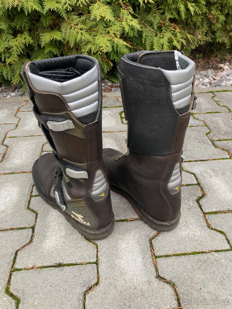 Motoboty zn. Diadora - 8