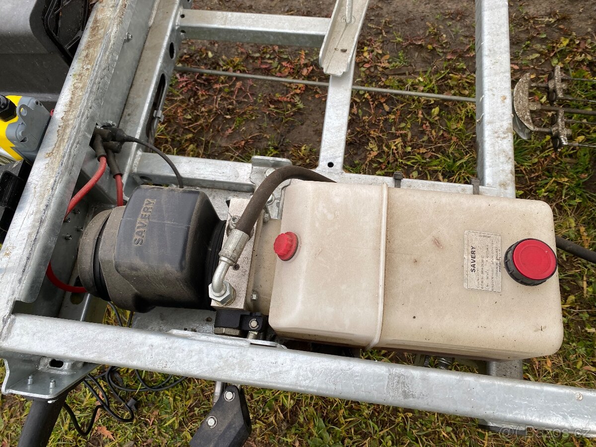 Sklápěcí přívěs za auto SEAN NUGENT 3.500Kg - 8