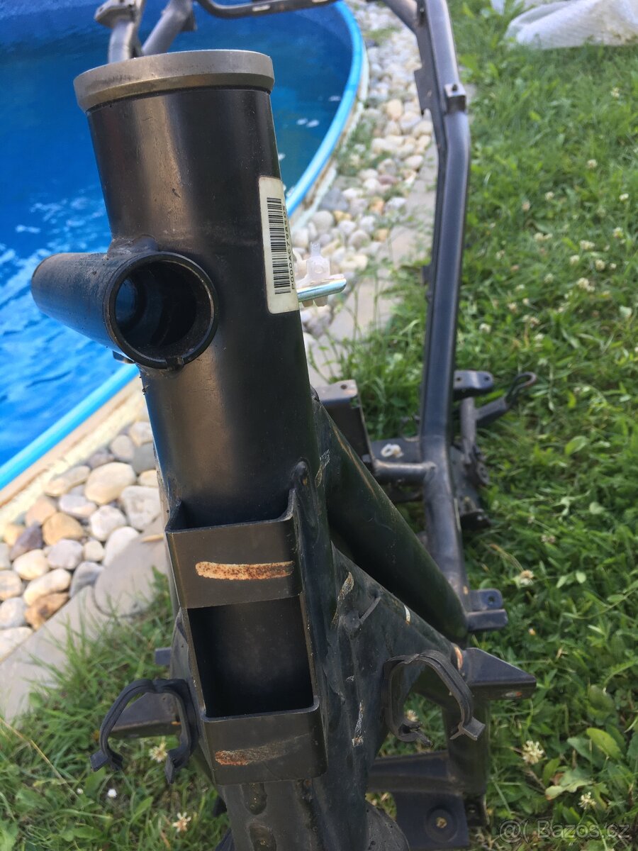 Rám na skutr Piagio X10 - 8