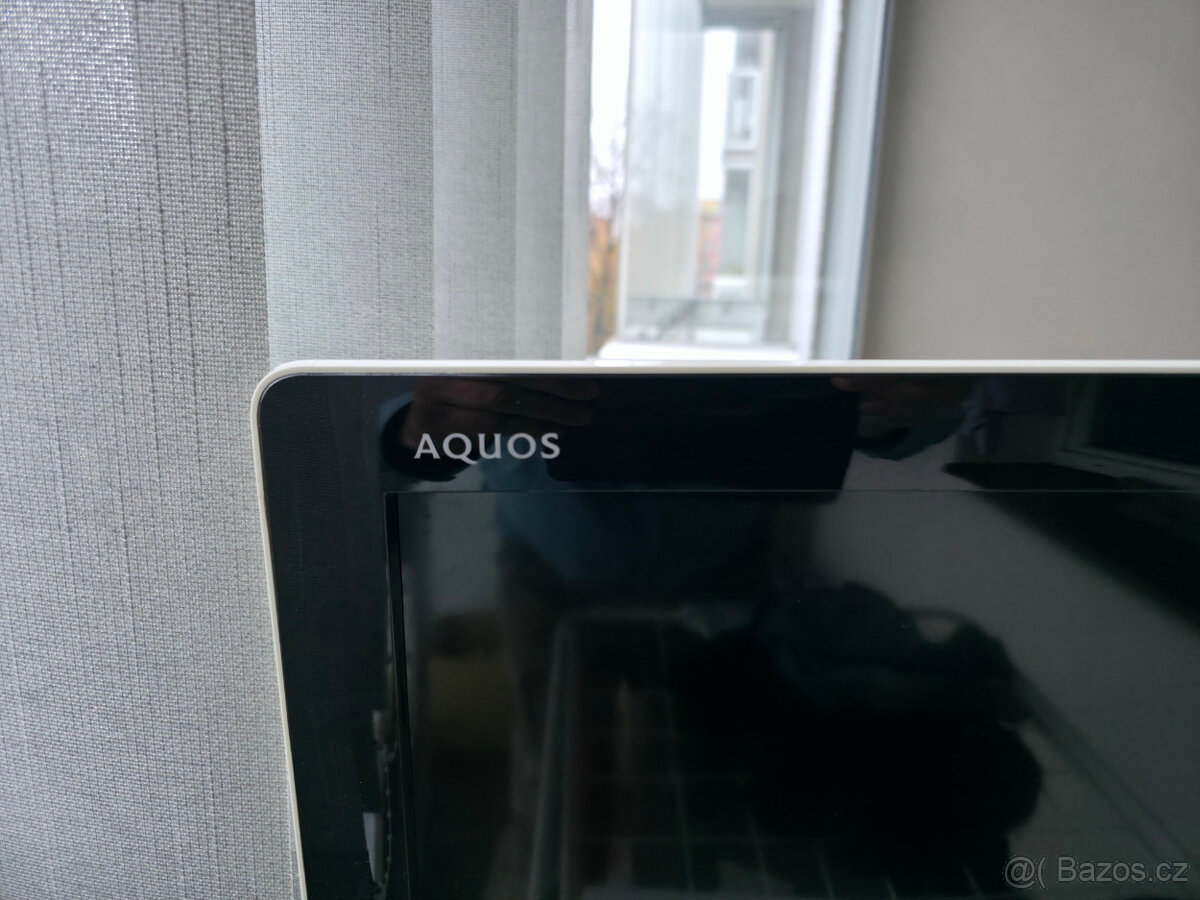 SHARP LC-26LE430E - 8