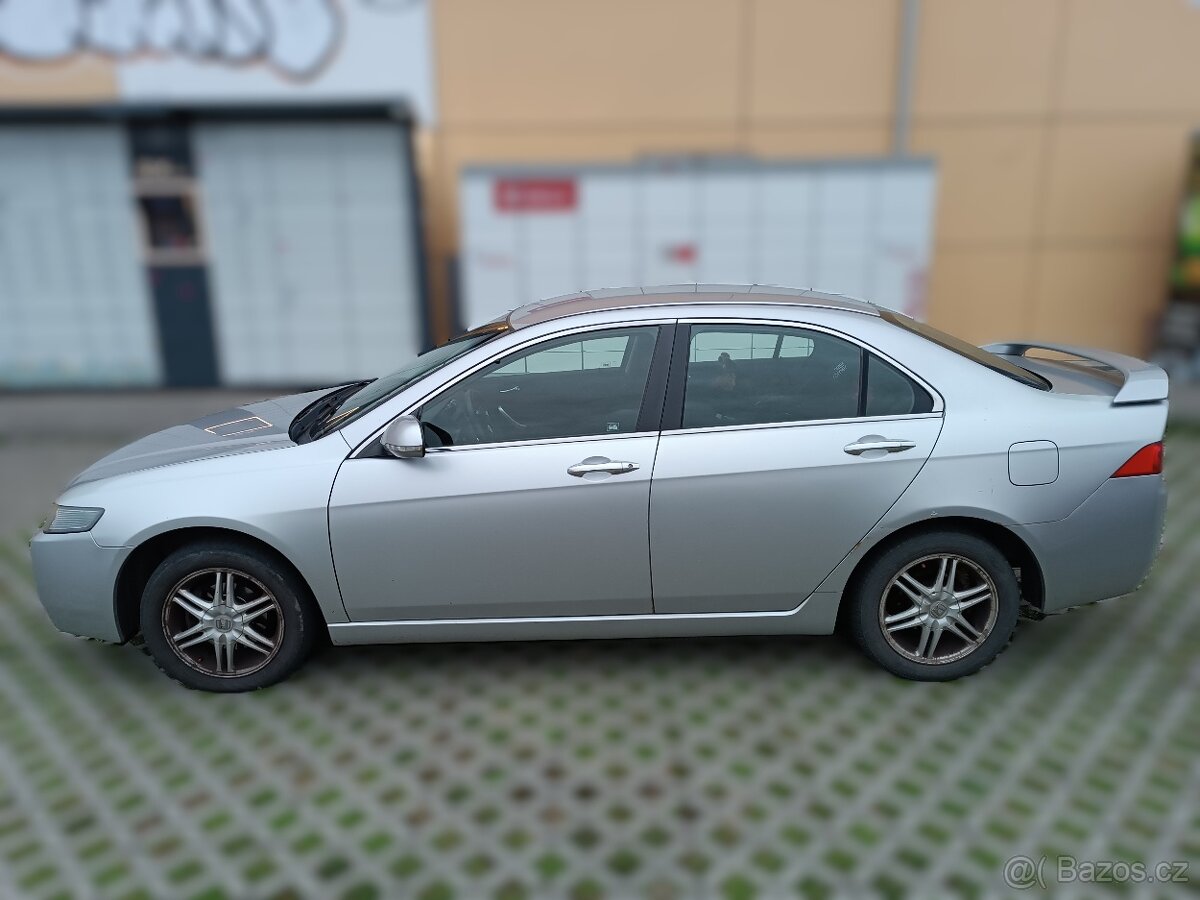 Honda Accord VII sedan (CL7) 2.0 VTEC - 8