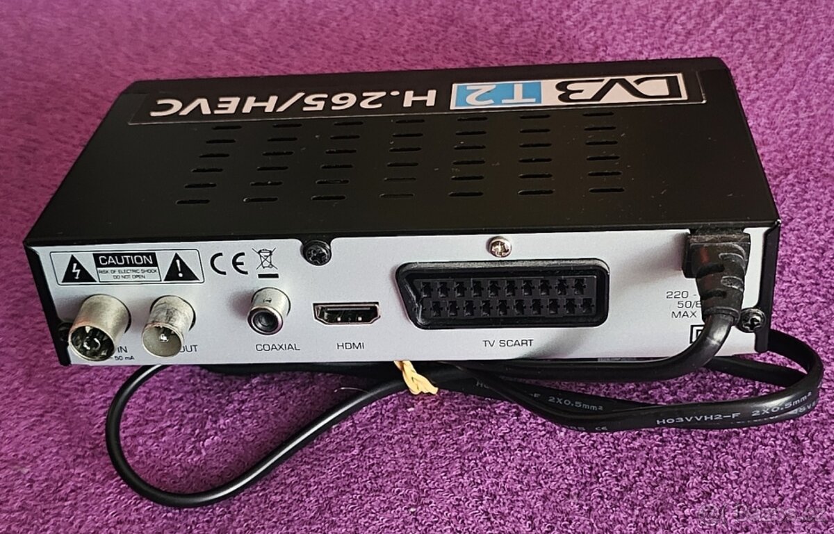 Televizory Panasonic plus dva set-top boxy - 8