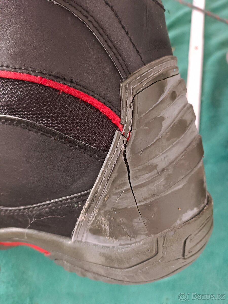 Snowboard plus boty - 8