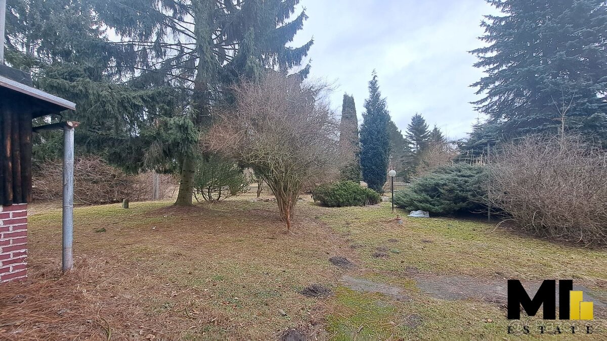 Prodej rodinného domu 435 m2 na pozemku o velikosti 1 790 m2 - 8