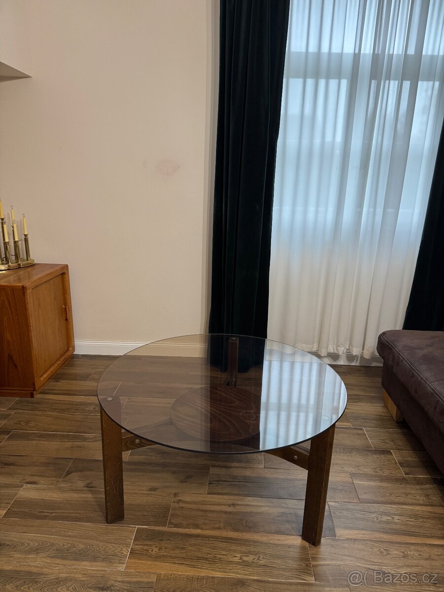 Vintage kulatý konferenční stolek - 8