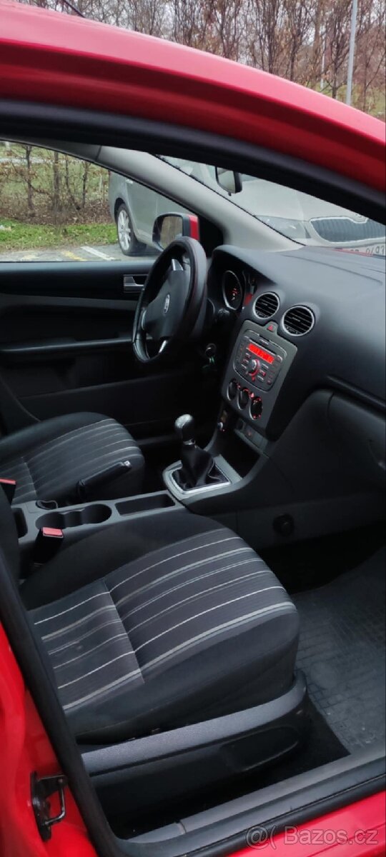 Ford Focus - 8