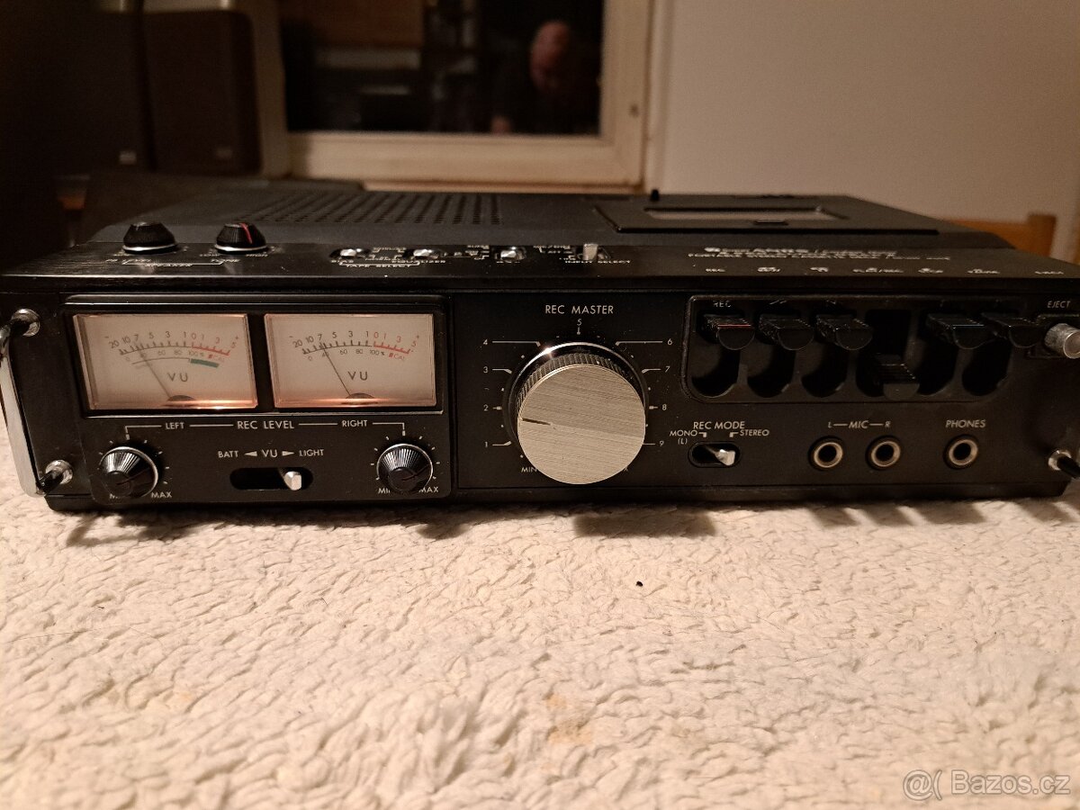 JVC CD-1635 reportážní tape deck - 8