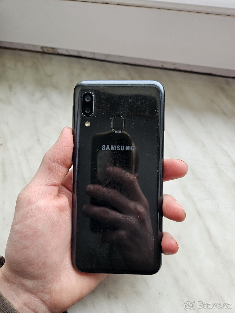 Rozbité telefony. - 8