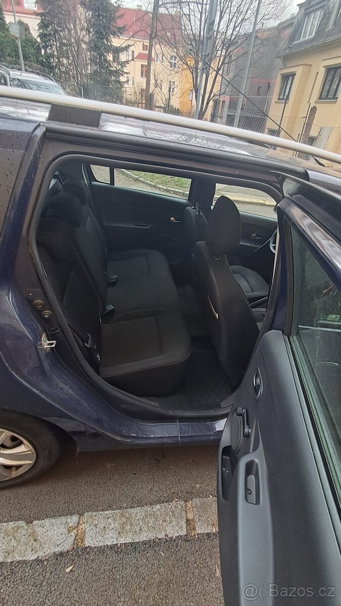 Prodám OA Dacia Logan - 8