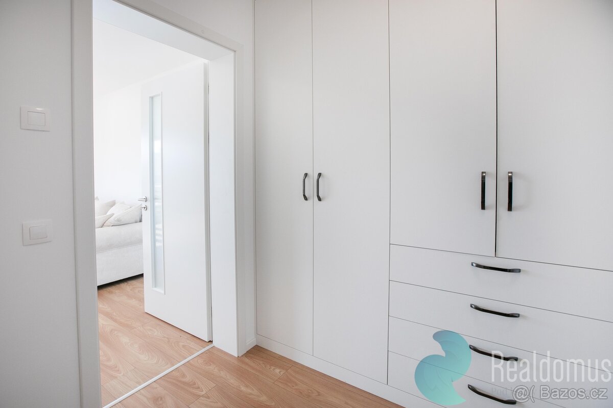 Pronájem, byt 2+kk, 57 m2, Bachova, Praha Chodov - 8