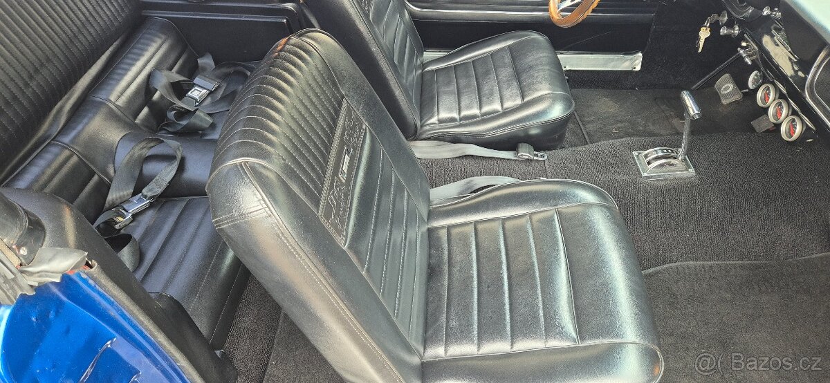 Ford Mustang V8 Fastback GT - 8